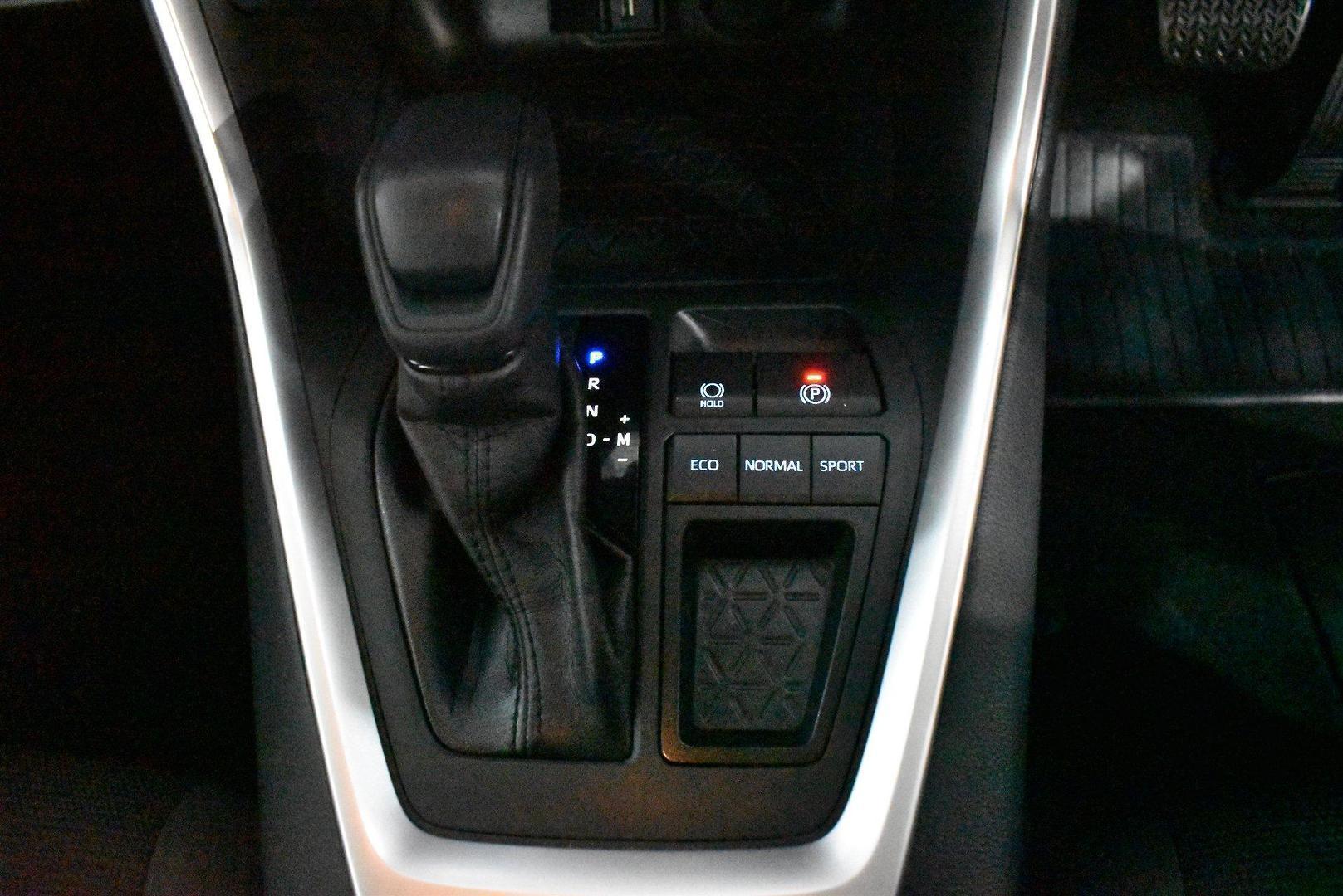 2021 Toyota RAV4 GX — photo 19