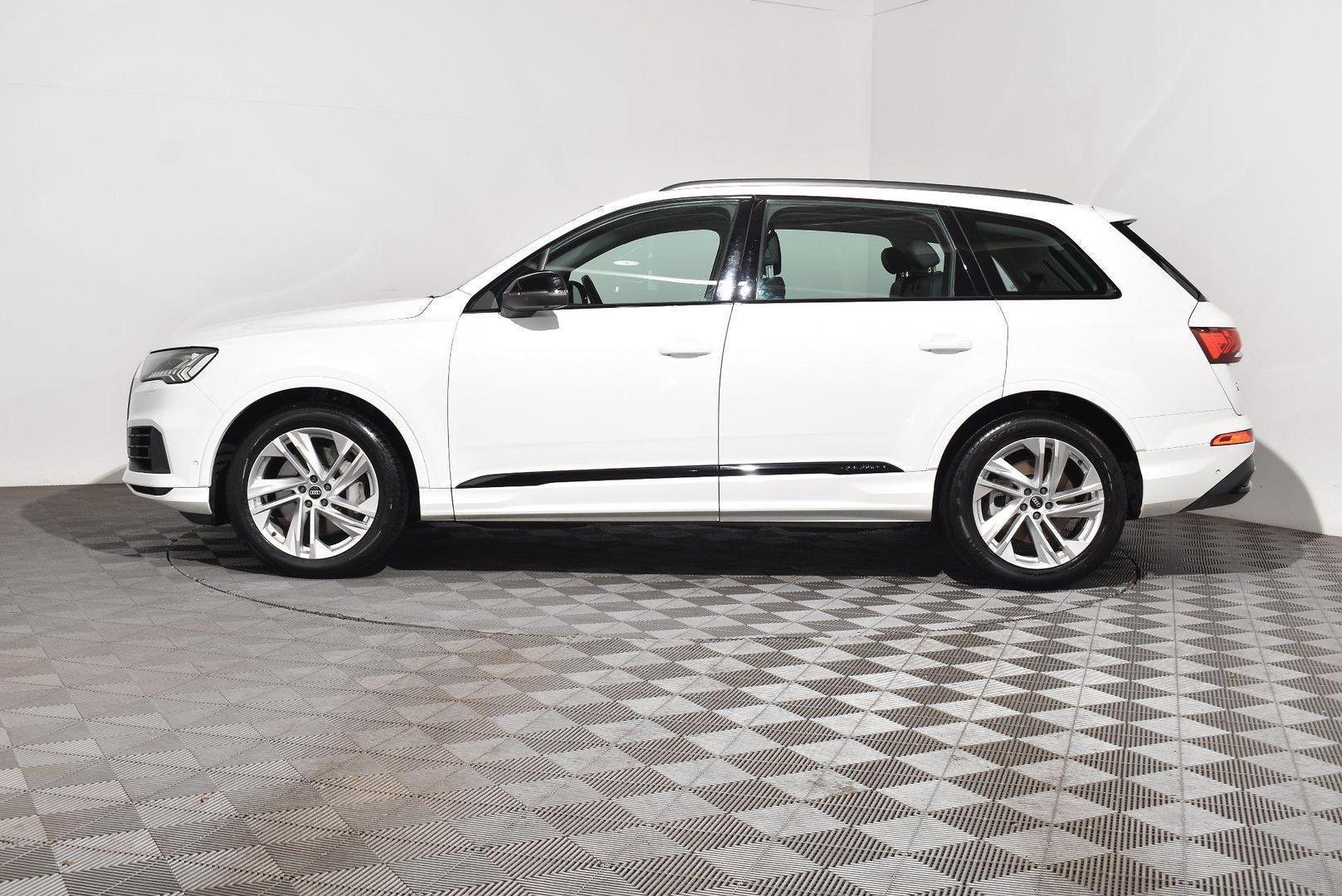 2021 Audi Q7 45 TDI — photo 10