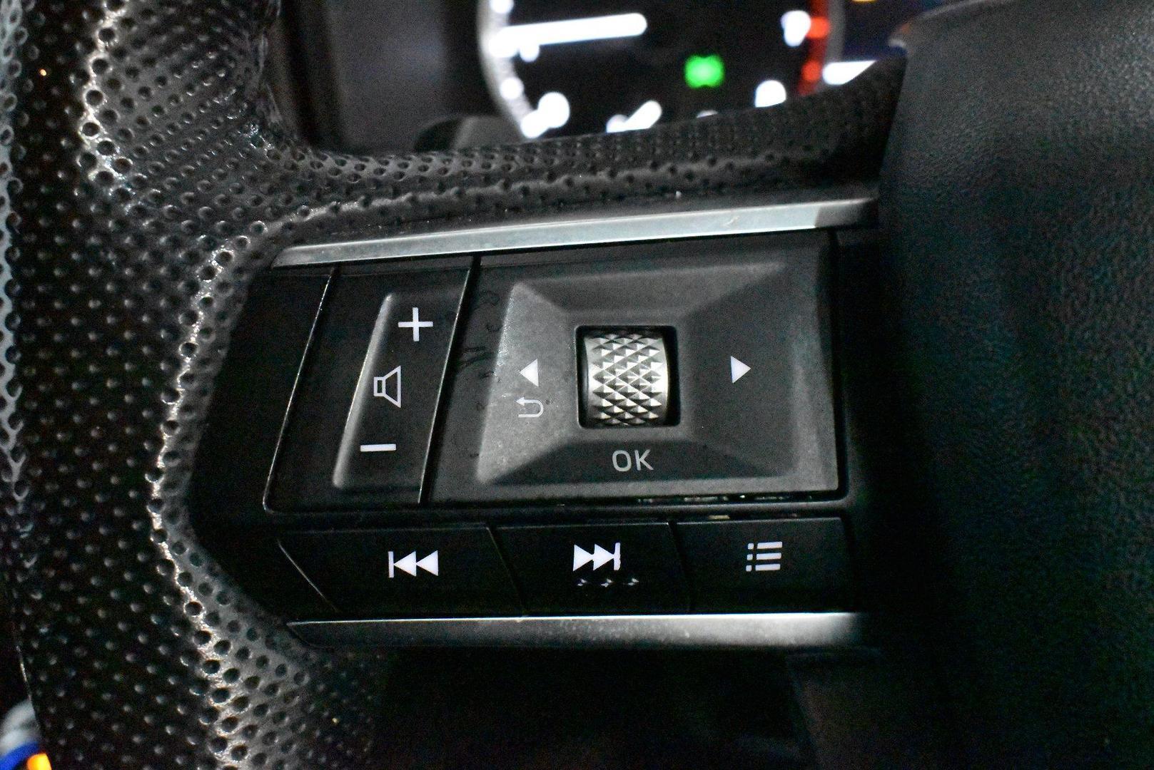 2022 Mitsubishi Outlander LS — photo 21