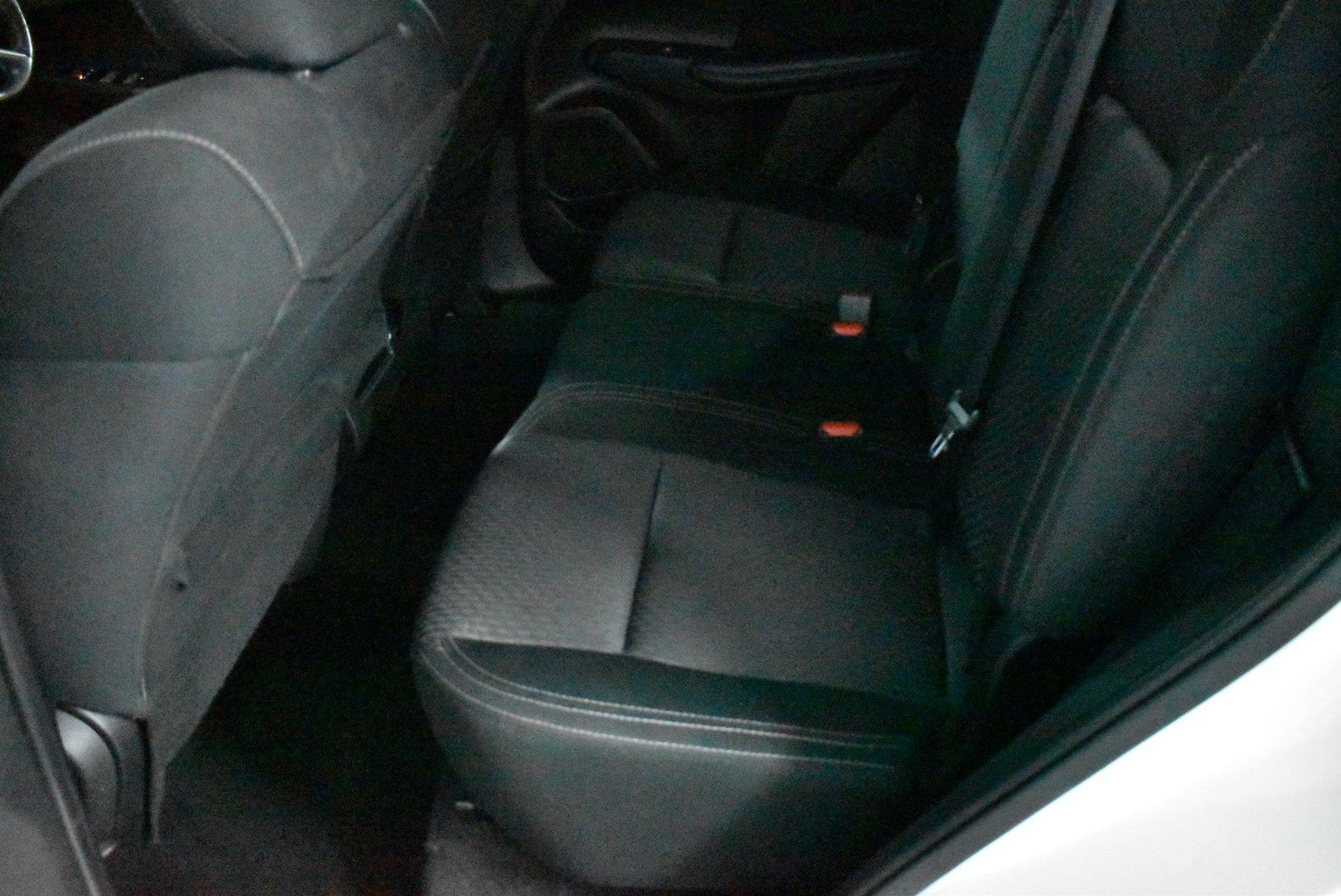 2022 Mitsubishi Outlander LS — photo 9