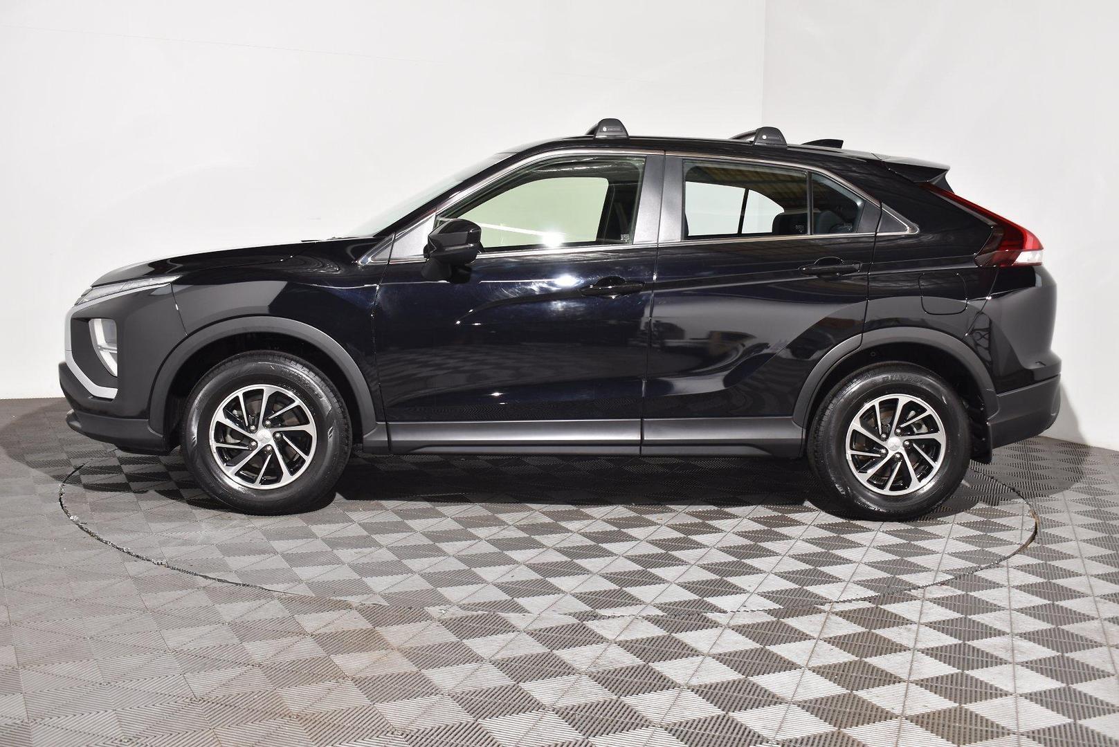 2023 Mitsubishi Eclipse Cross ES — photo 11