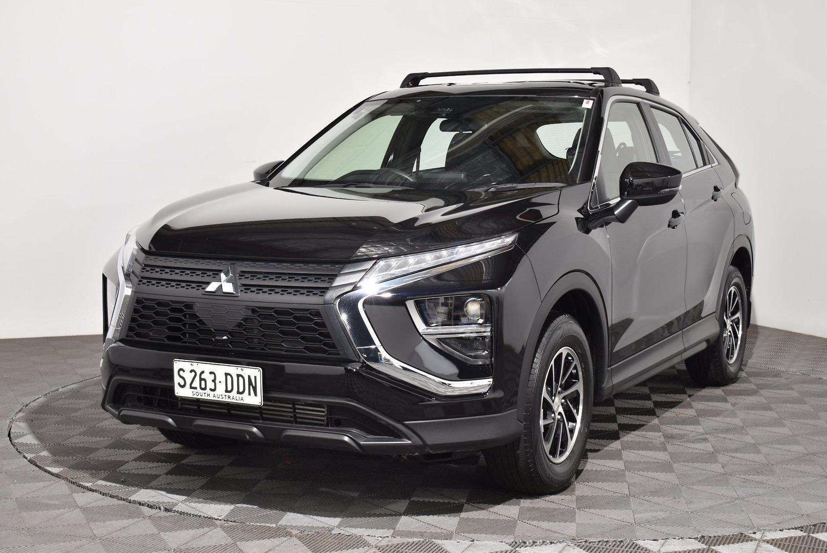 2023 Mitsubishi Eclipse Cross ES — photo 13