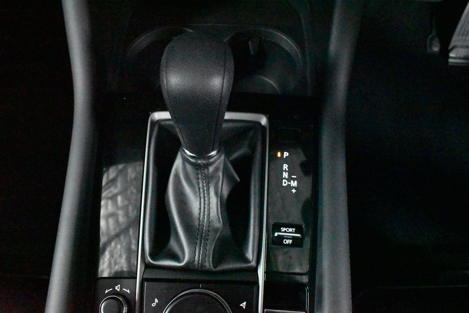 2019 Mazda 3 G20 Pure — photo 19