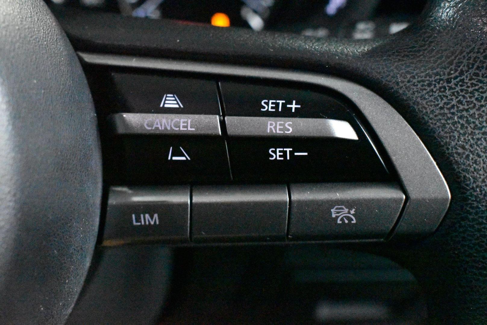 2019 Mazda 3 G20 Pure — photo 21