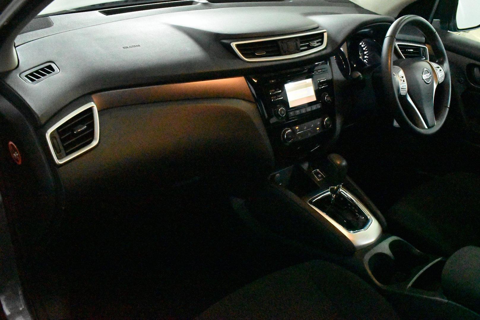 2017 Nissan QASHQAI NSPORT — photo 6