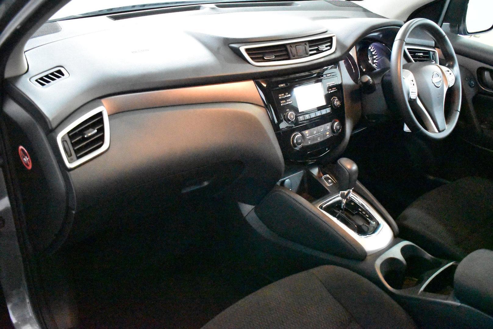 2017 Nissan QASHQAI NSPORT — photo 7