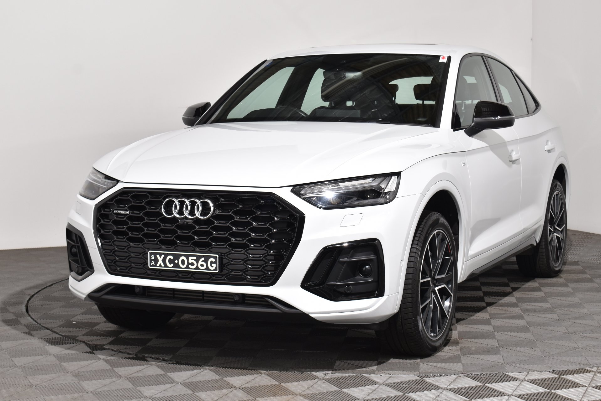 2022 Audi Q5 45 TFSI S line — photo 13
