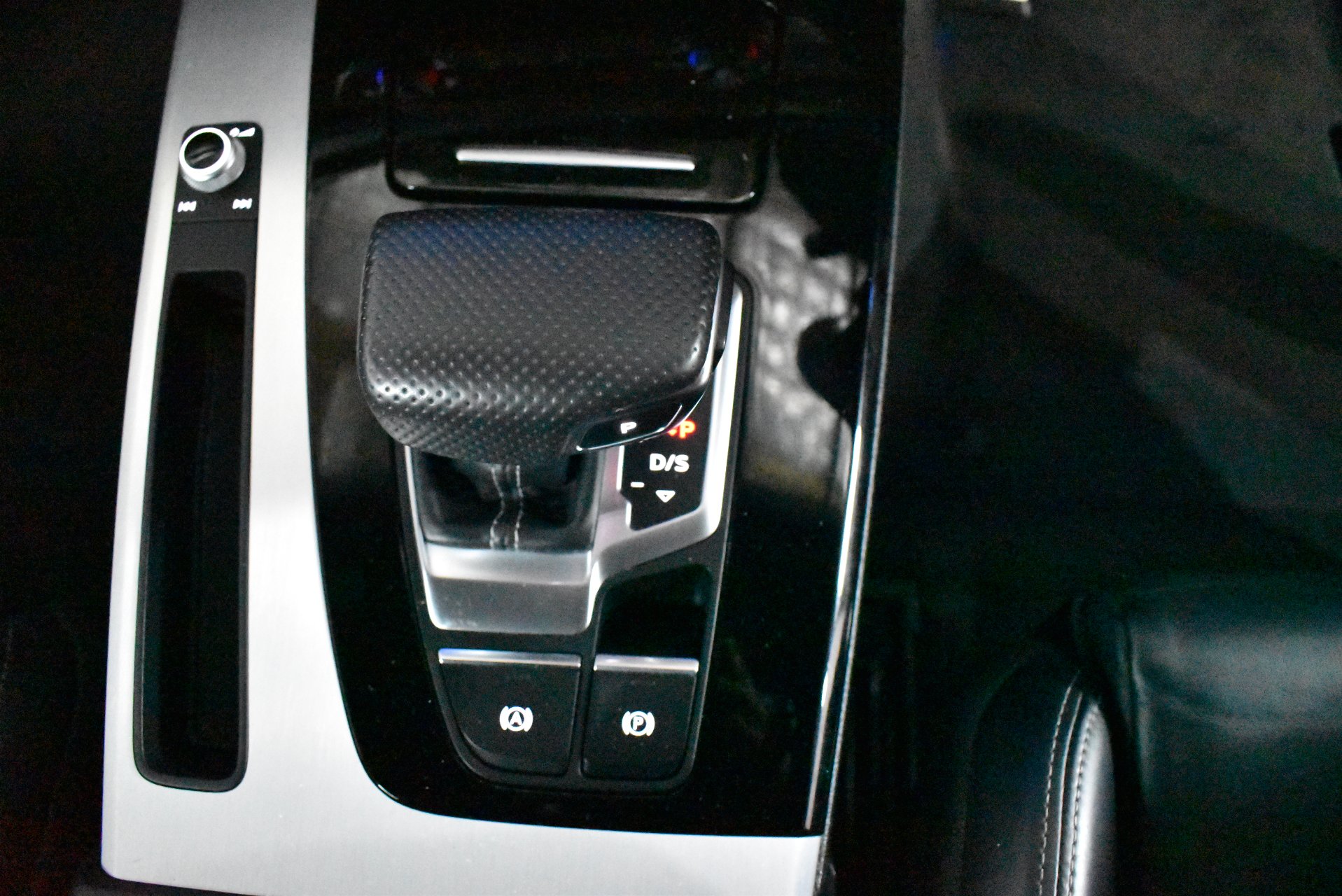 2022 Audi Q5 45 TFSI S line — photo 20