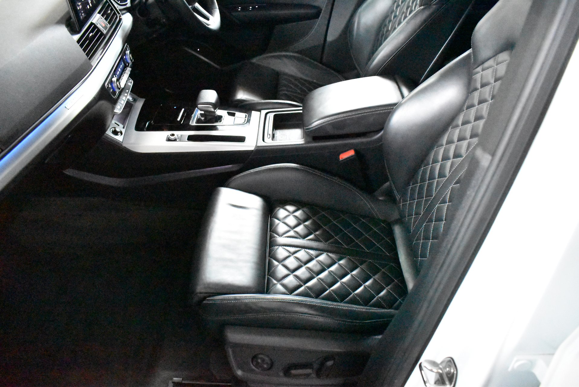 2022 Audi Q5 45 TFSI S line — photo 7