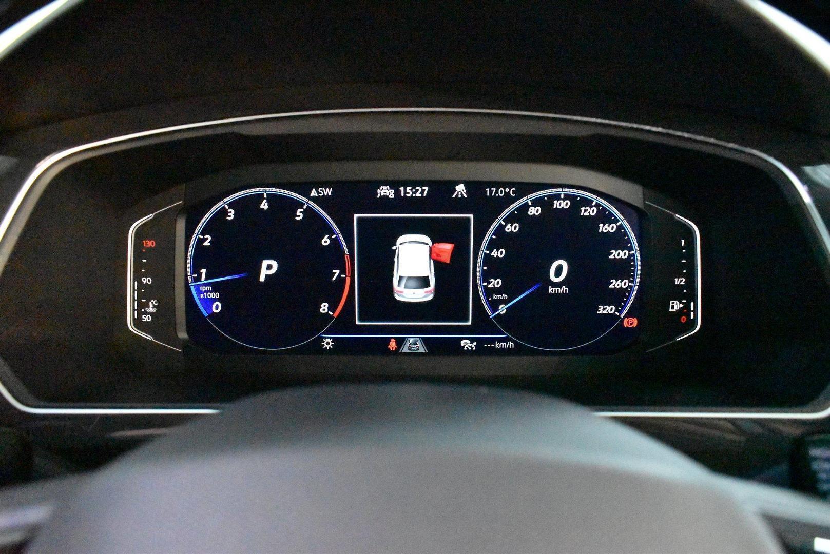 2023 Volkswagen Tiguan R — photo 25