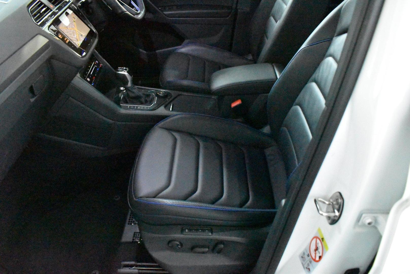 2023 Volkswagen Tiguan R — photo 7