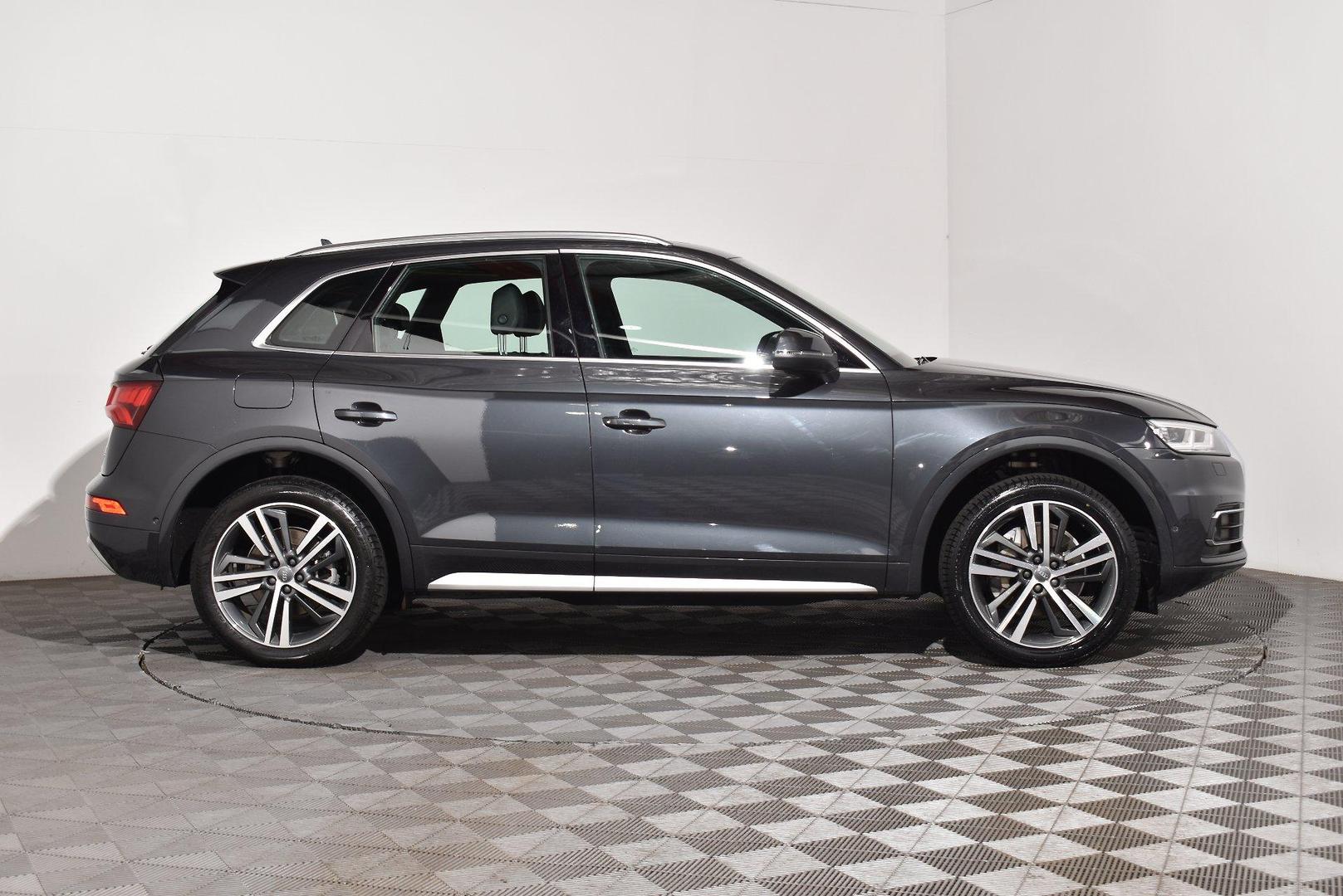 2020 Audi Q5 45 TFSI sport — photo 10
