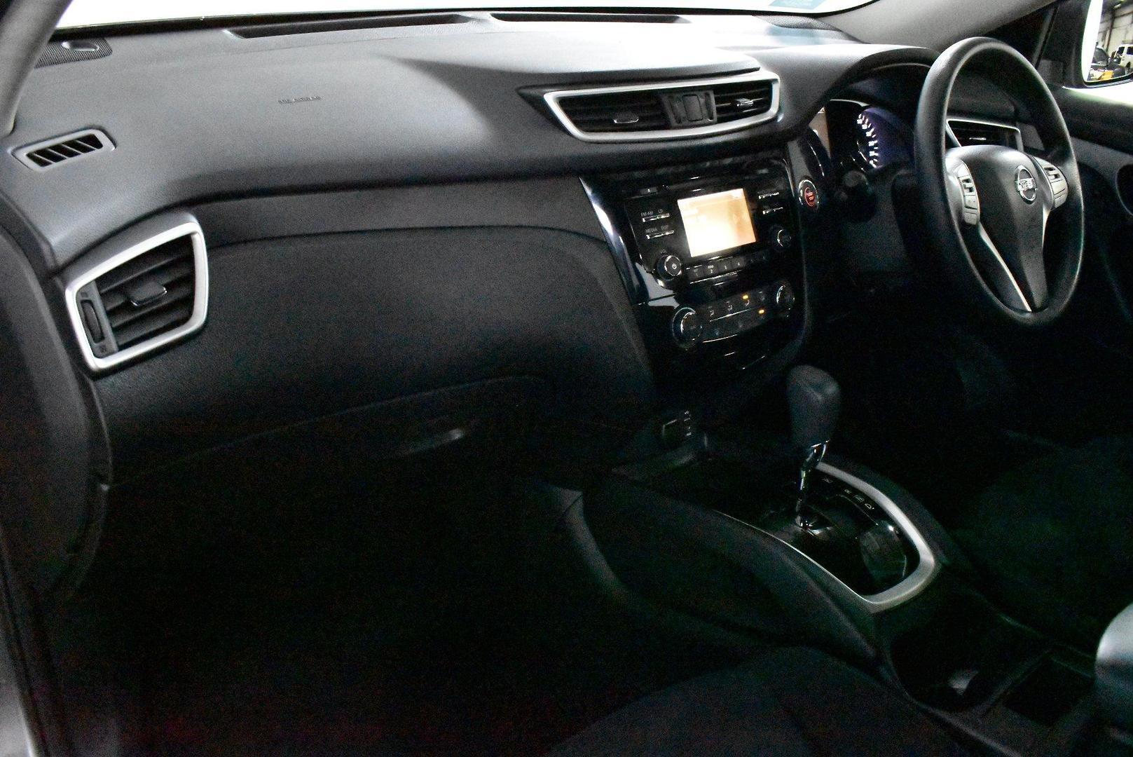 2015 Nissan X-TRAIL ST — photo 6