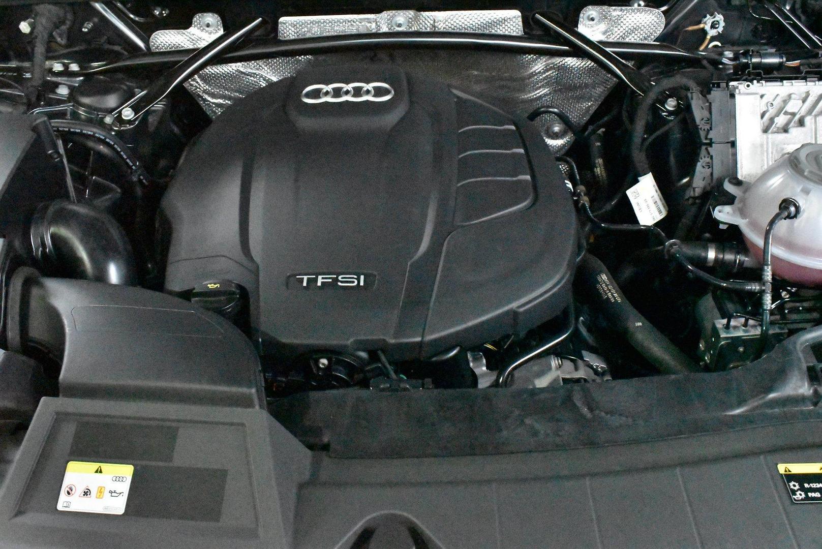 2021 Audi Q5 45 TFSI S line — photo 17
