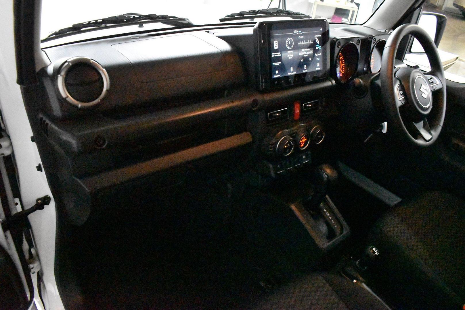 2023 Suzuki Jimny XL — photo 6