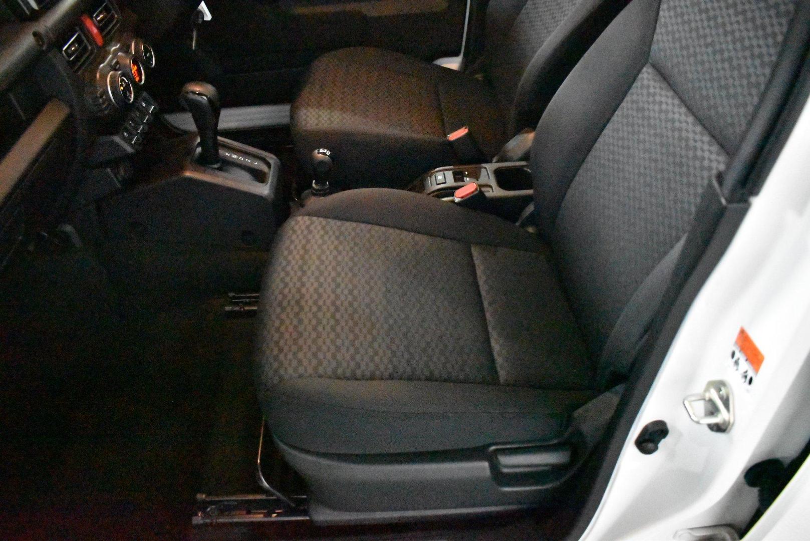 2023 Suzuki Jimny XL — photo 7