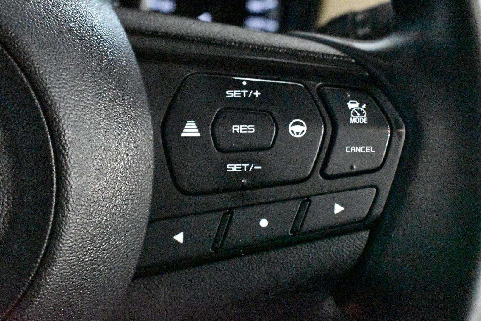 2024 Mazda BT-50 SP — photo 22