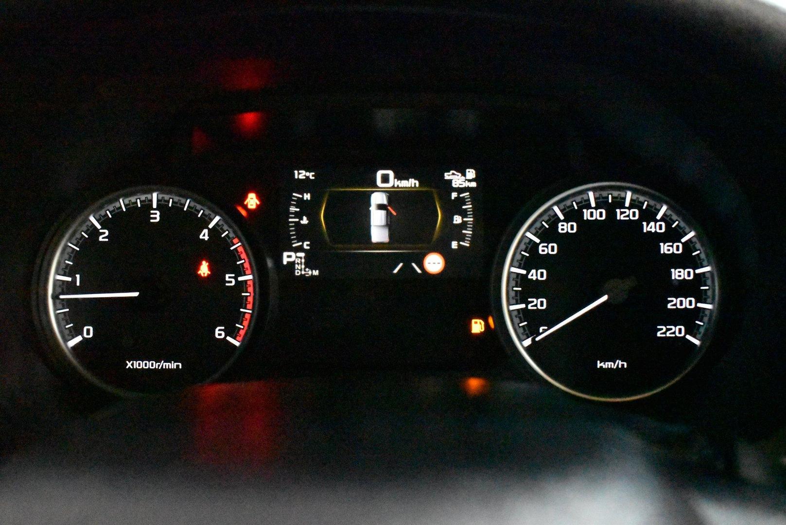 2024 Mazda BT-50 SP — photo 25