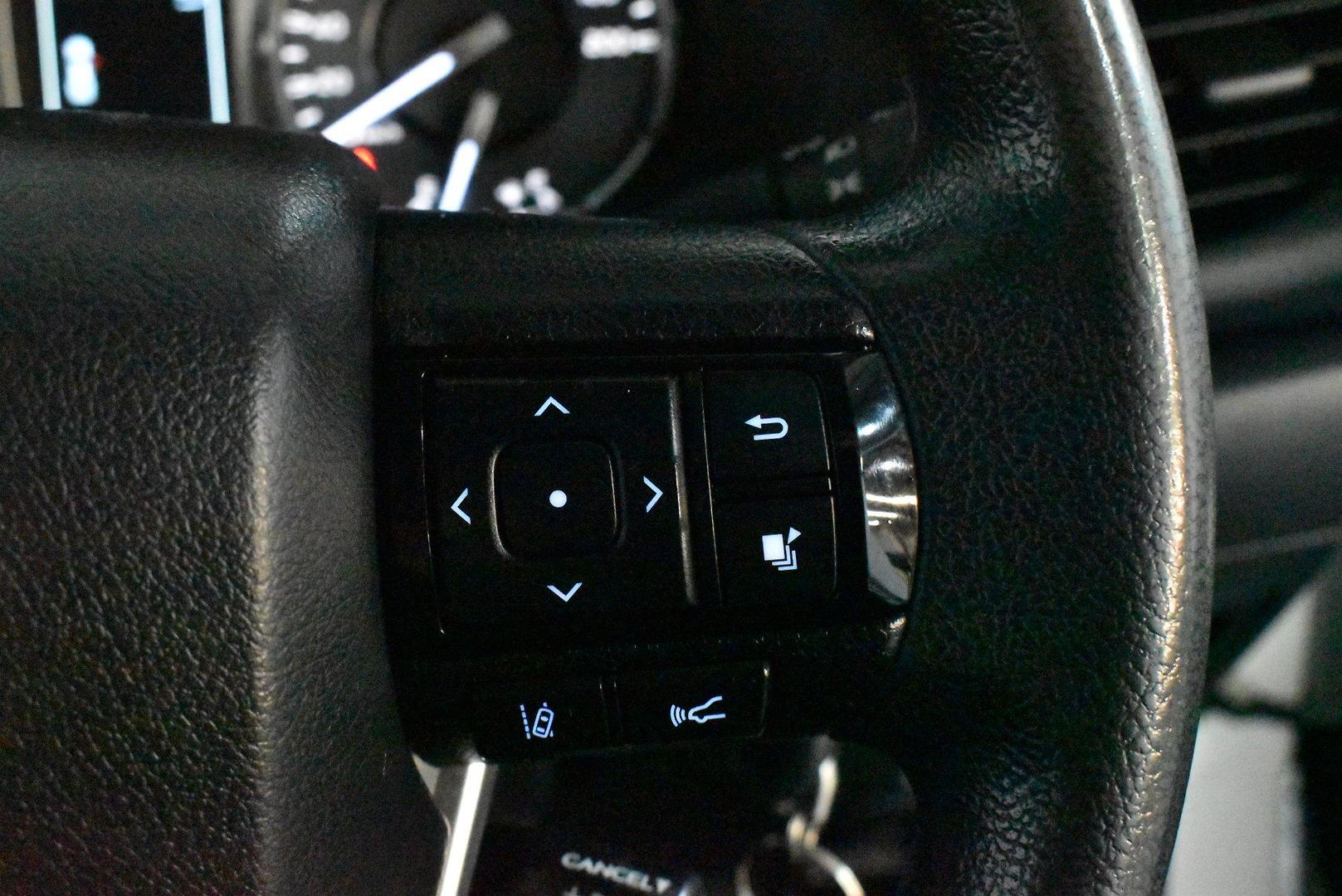 2021 Toyota Hilux SR — photo 22