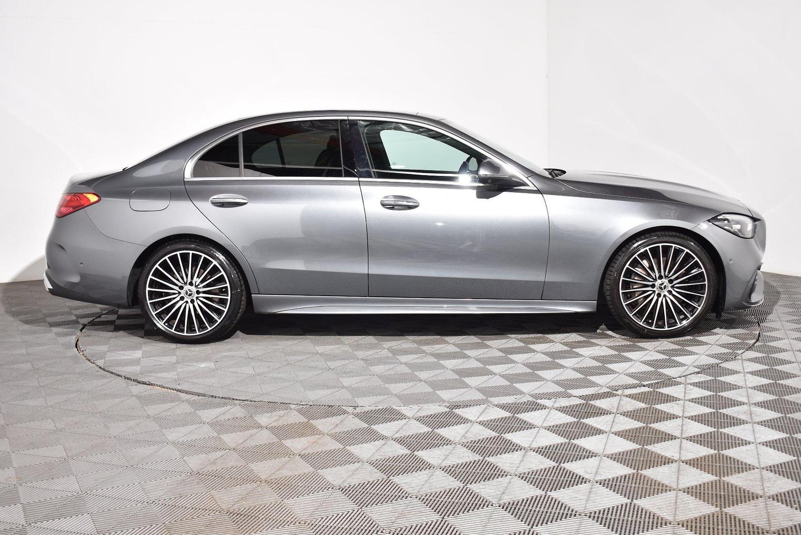 2022 Mercedes-Benz C-Class C300 — photo 10