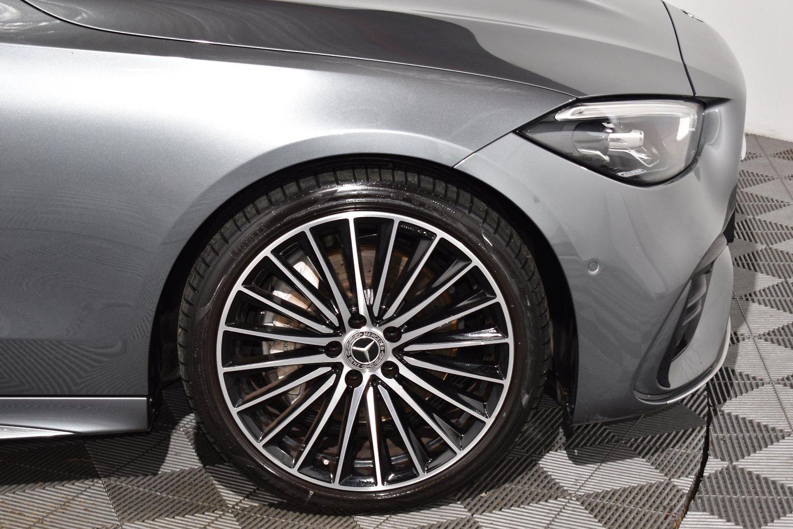 2022 Mercedes-Benz C-Class C300 — photo 18