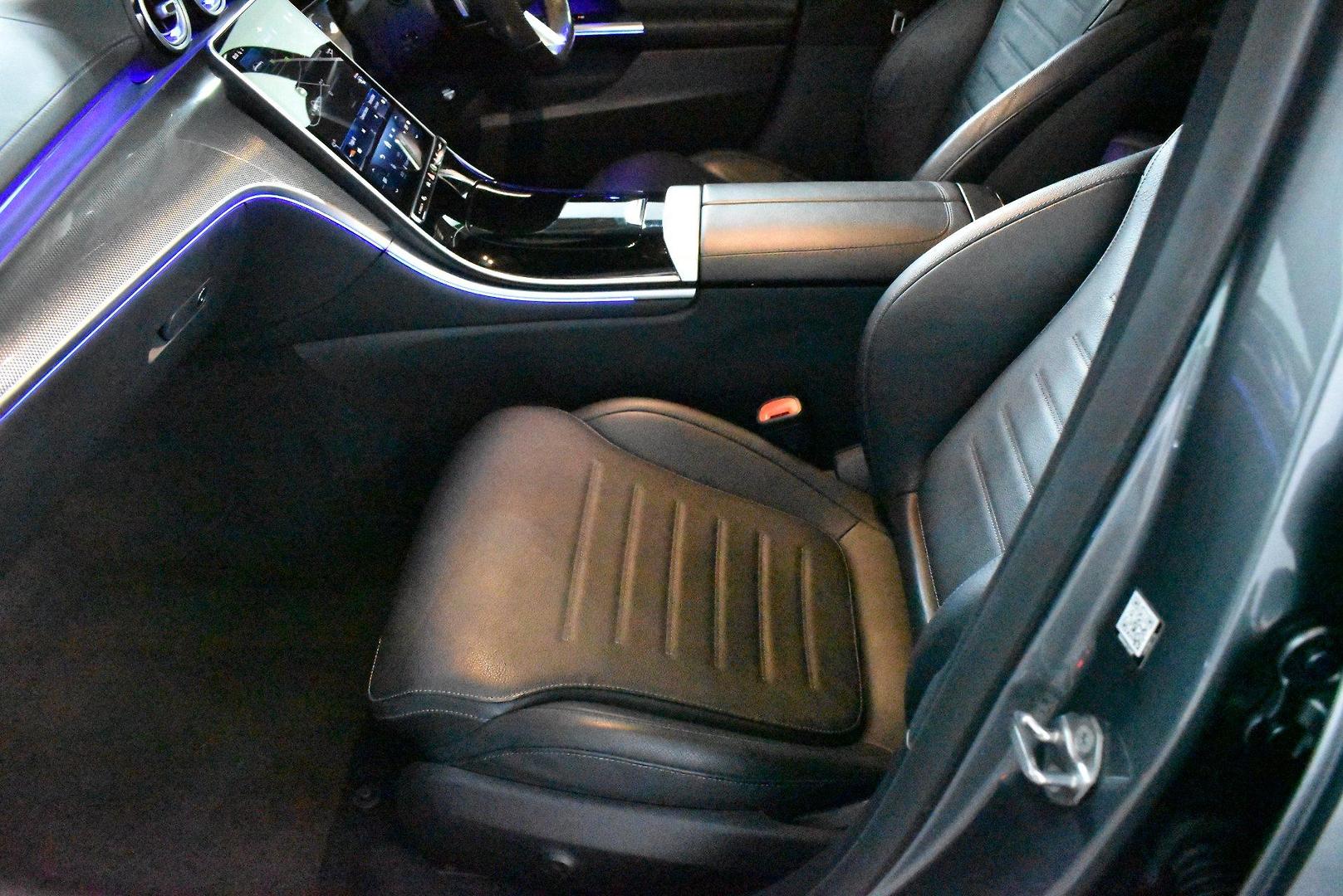 2022 Mercedes-Benz C-Class C300 — photo 7