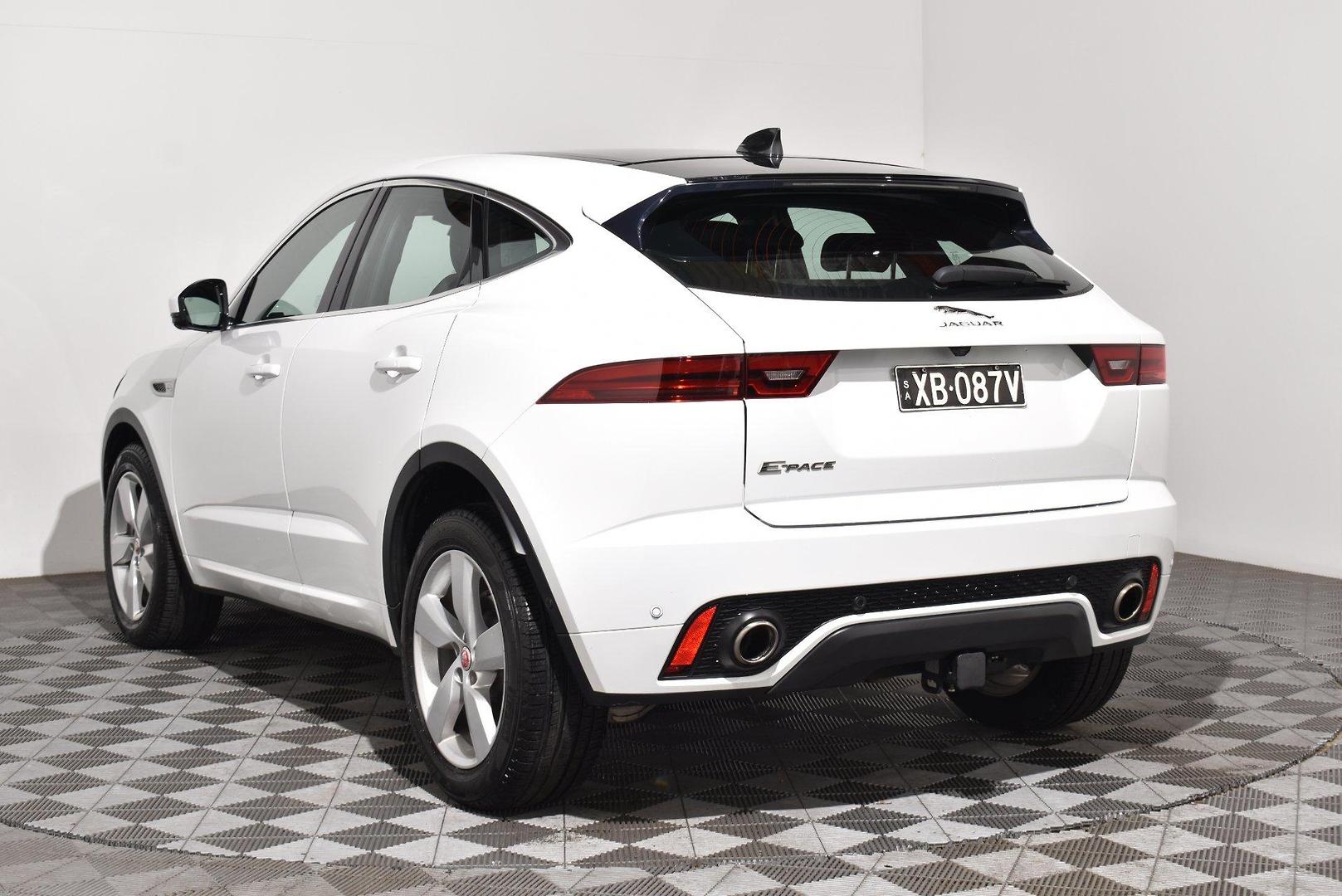 2021 Jaguar E-PACE P250 RDynamic S — photo 2