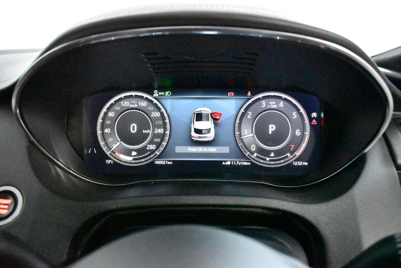 2021 Jaguar E-PACE P250 RDynamic S — photo 24