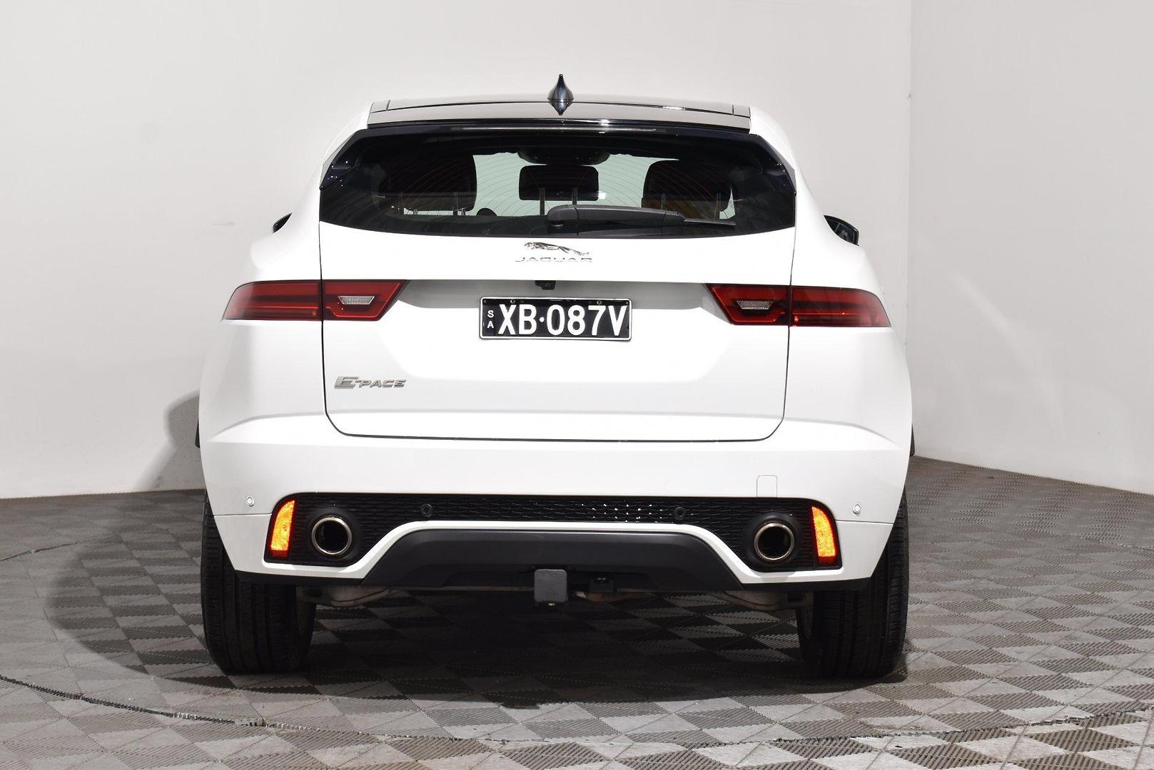 2021 Jaguar E-PACE P250 RDynamic S — photo 4