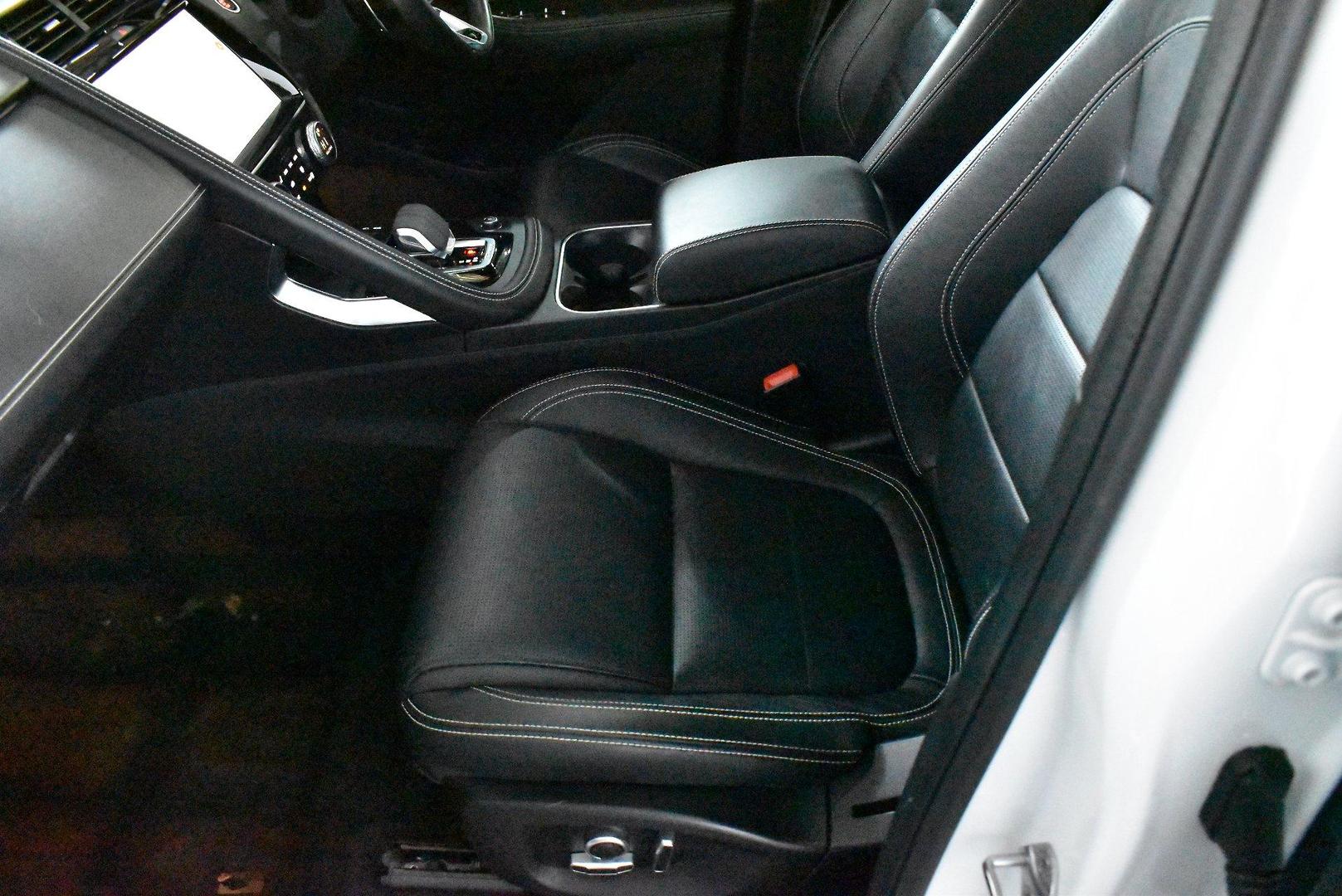2021 Jaguar E-PACE P250 RDynamic S — photo 7