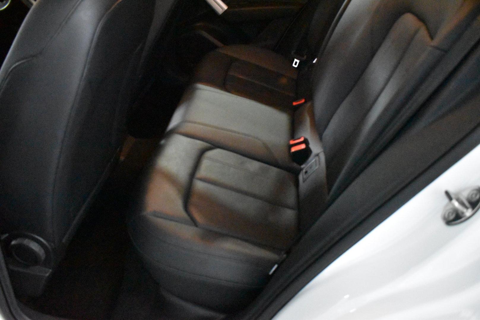 2017 Audi Q2 design — photo 8