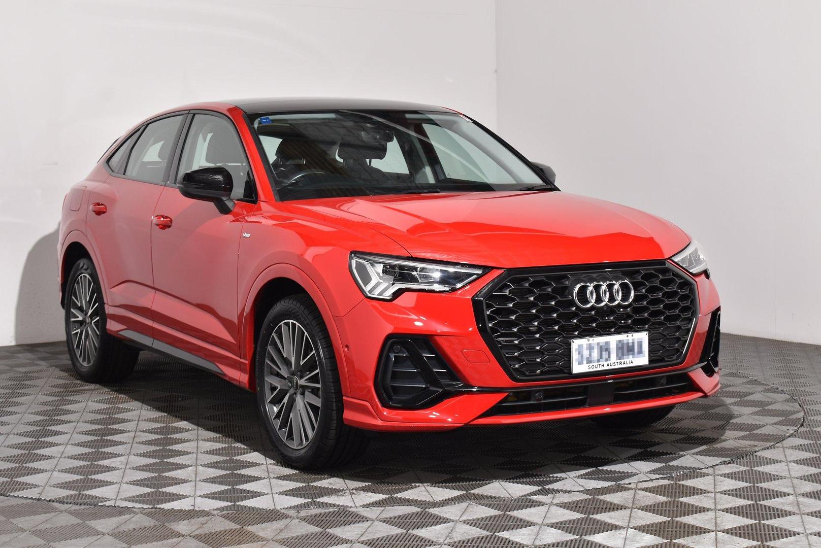 2022 Audi Q3 35 TFSI S line — photo 1