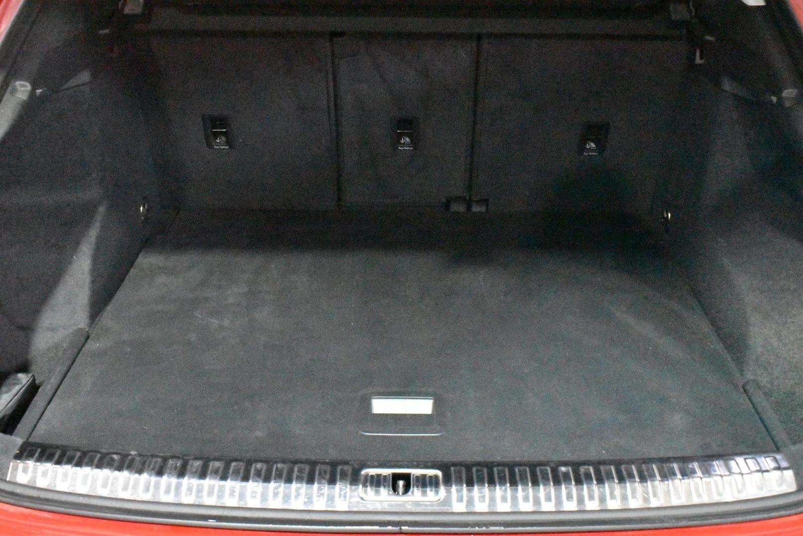 2022 Audi Q3 35 TFSI S line — photo 16
