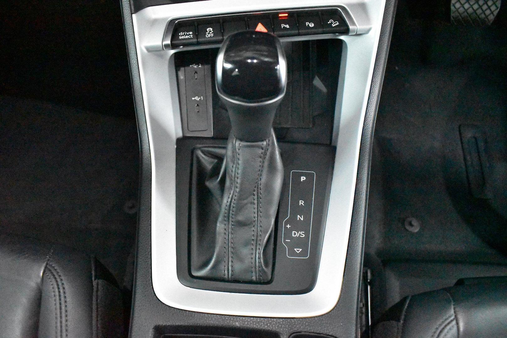 2022 Audi Q3 35 TFSI S line — photo 20
