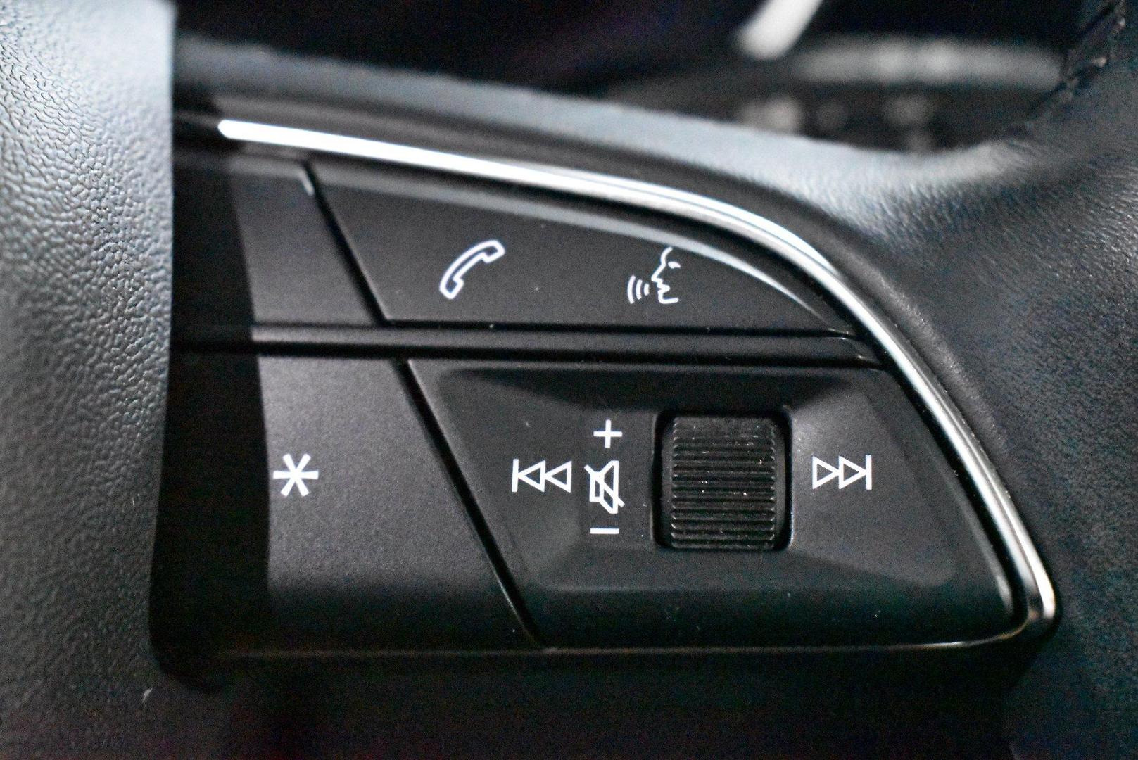 2022 Audi Q3 35 TFSI S line — photo 22