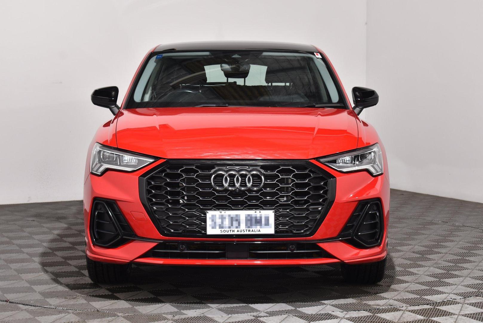 2022 Audi Q3 35 TFSI S line — photo 3