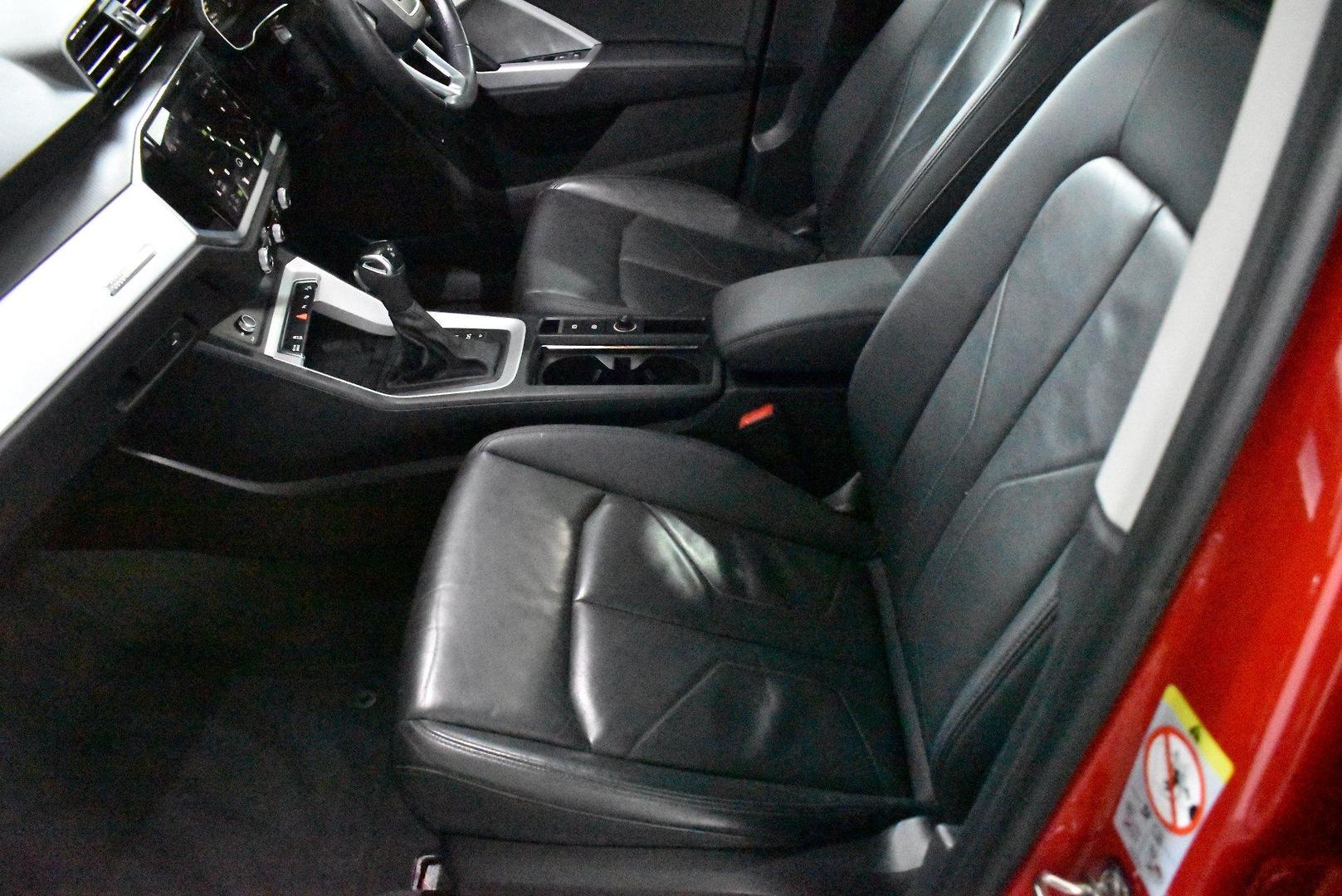 2022 Audi Q3 35 TFSI S line — photo 7