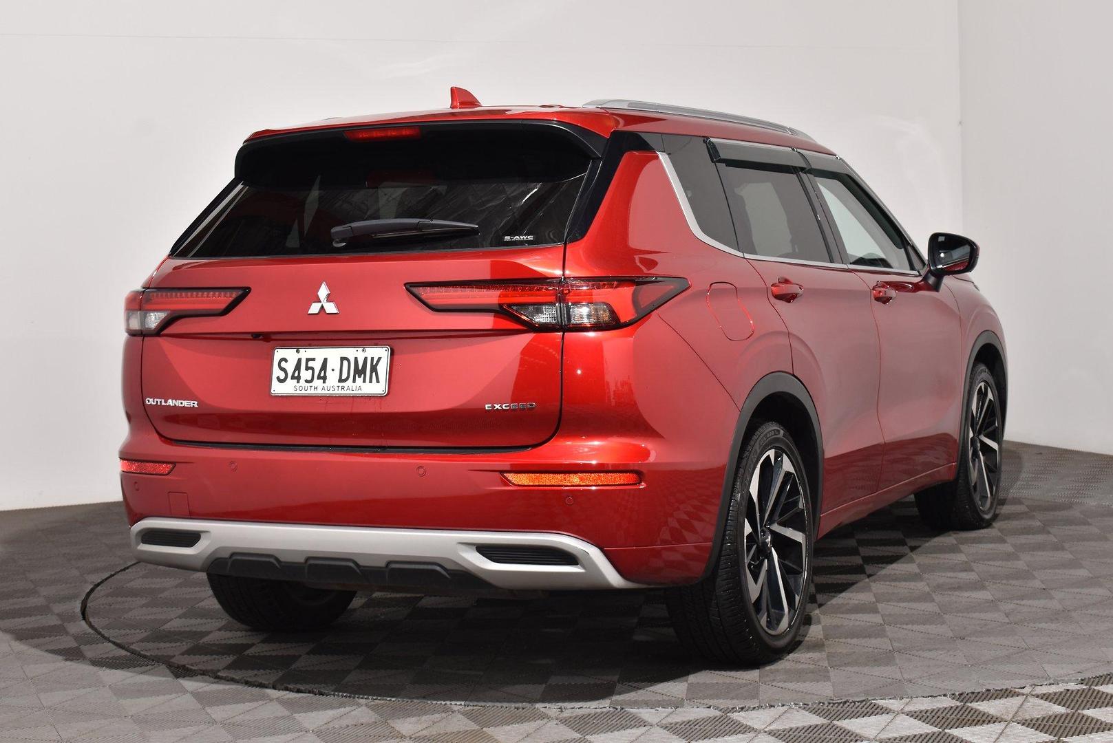 2023 Mitsubishi Outlander Exceed — photo 14