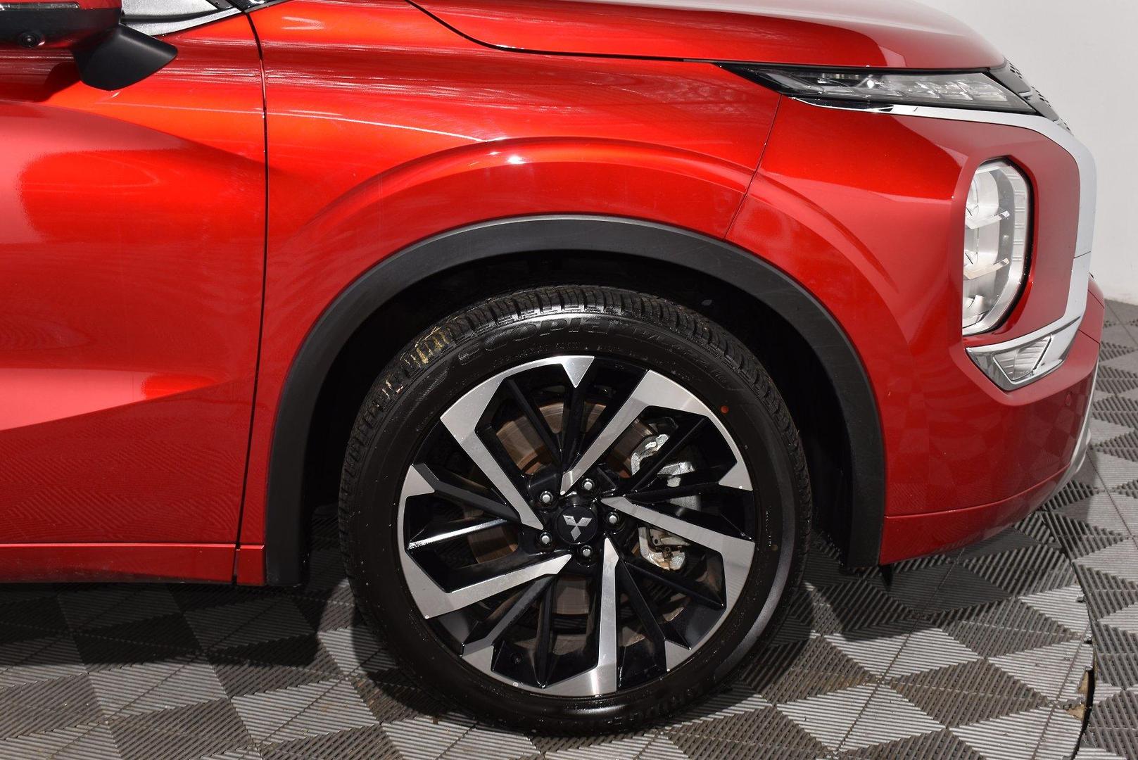 2023 Mitsubishi Outlander Exceed — photo 18