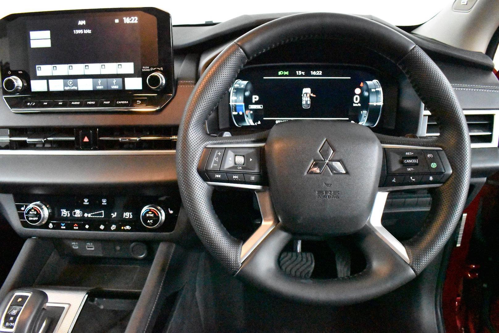2023 Mitsubishi Outlander Exceed — photo 5