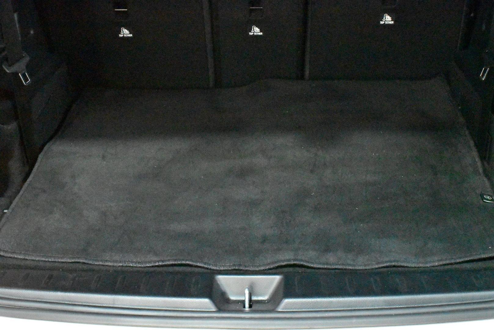 2022 Mercedes-Benz GLB-Class GLB200 — photo 16