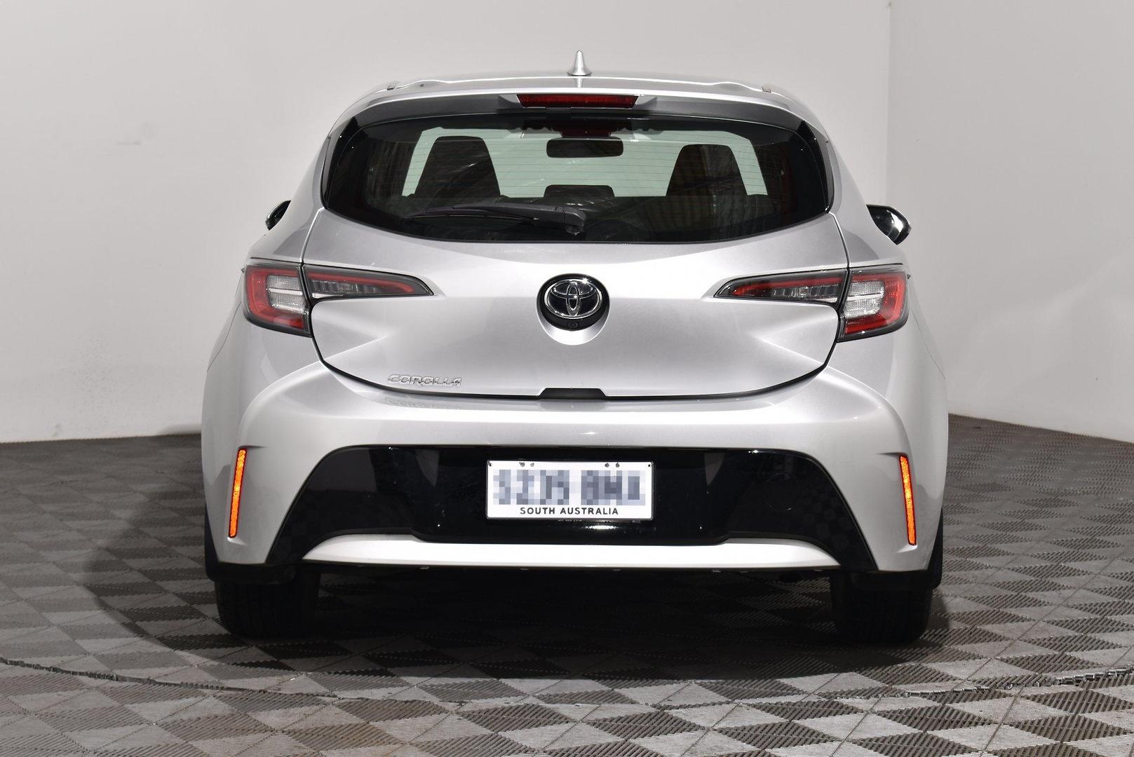 2018 Toyota Corolla Ascent Sport — photo 4