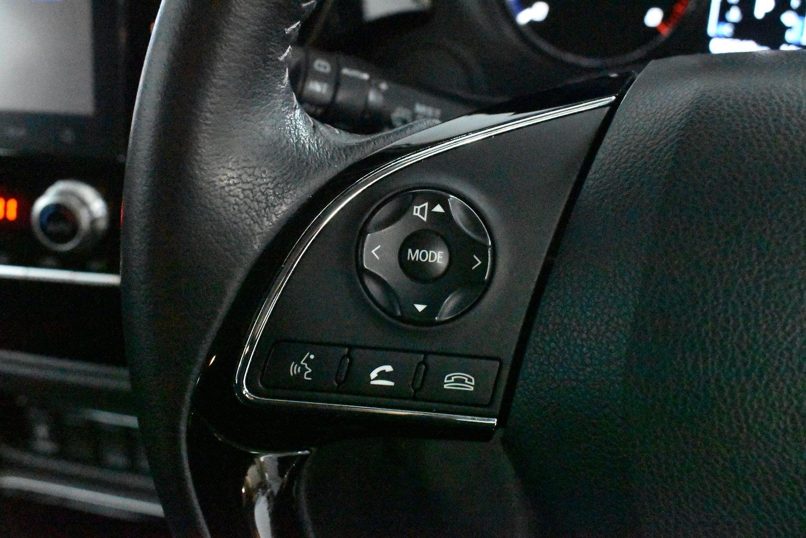 2020 Mitsubishi Outlander ES — photo 21