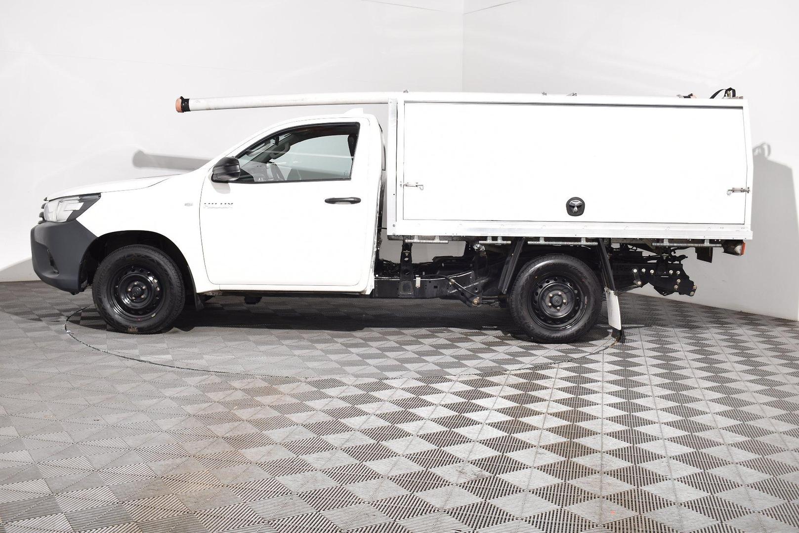 2021 Toyota Hilux Workmate — photo 10