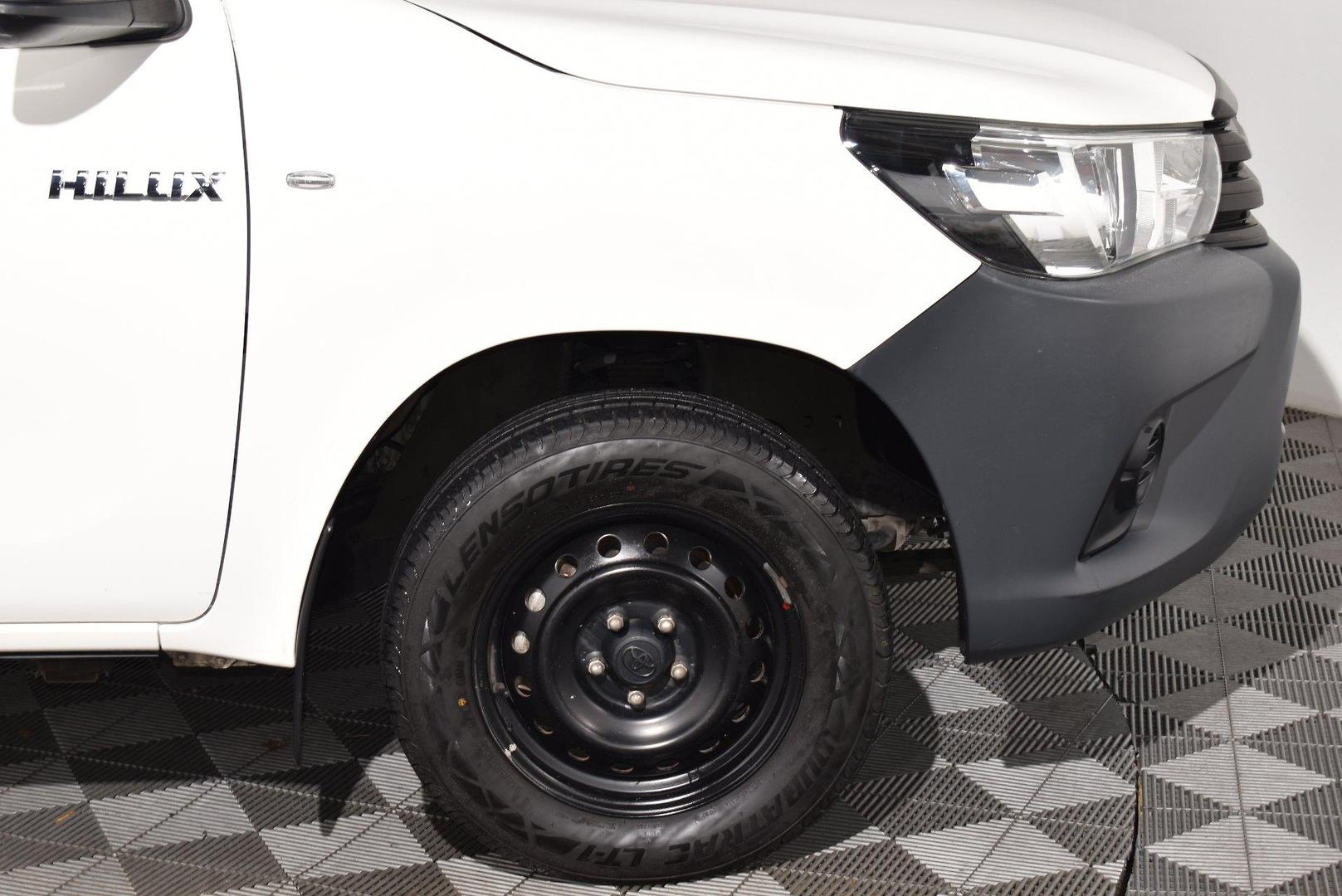 2021 Toyota Hilux Workmate — photo 17