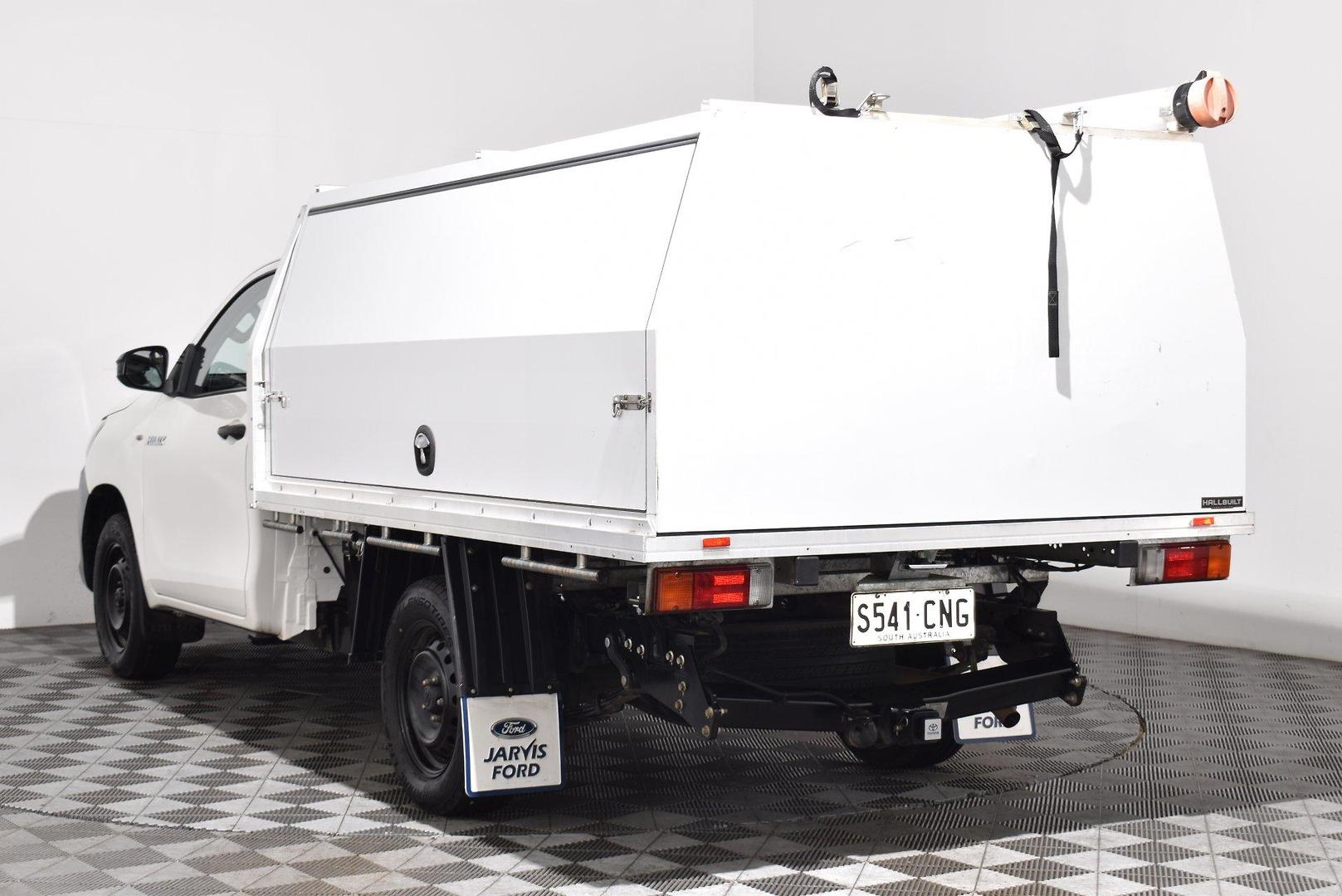 2021 Toyota Hilux Workmate — photo 2