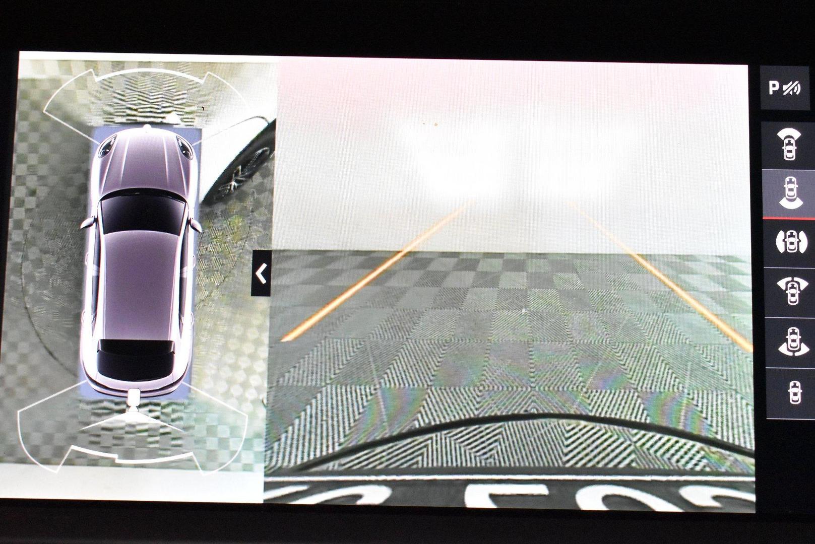 2022 Porsche Macan S — photo 24