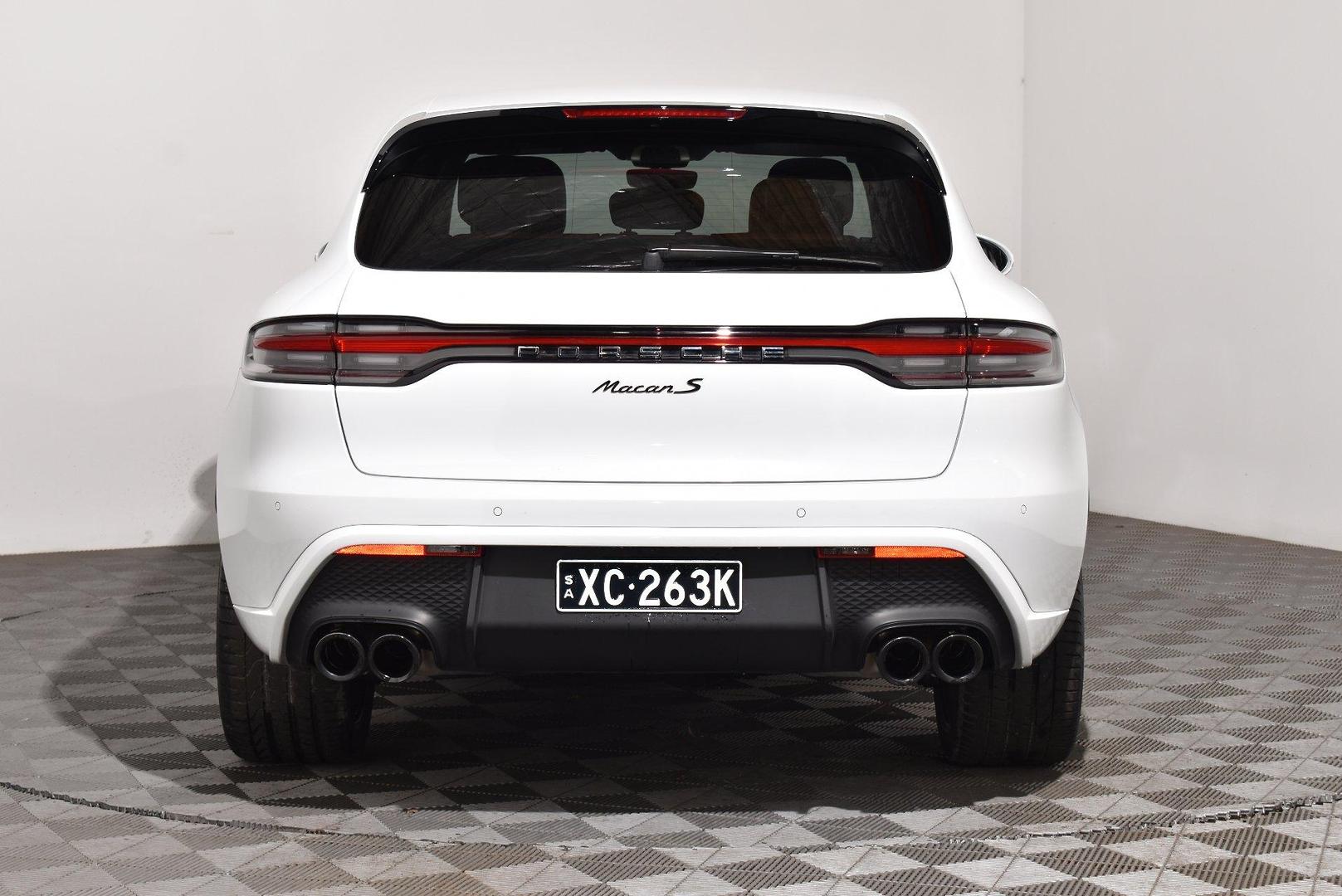2022 Porsche Macan S — photo 4