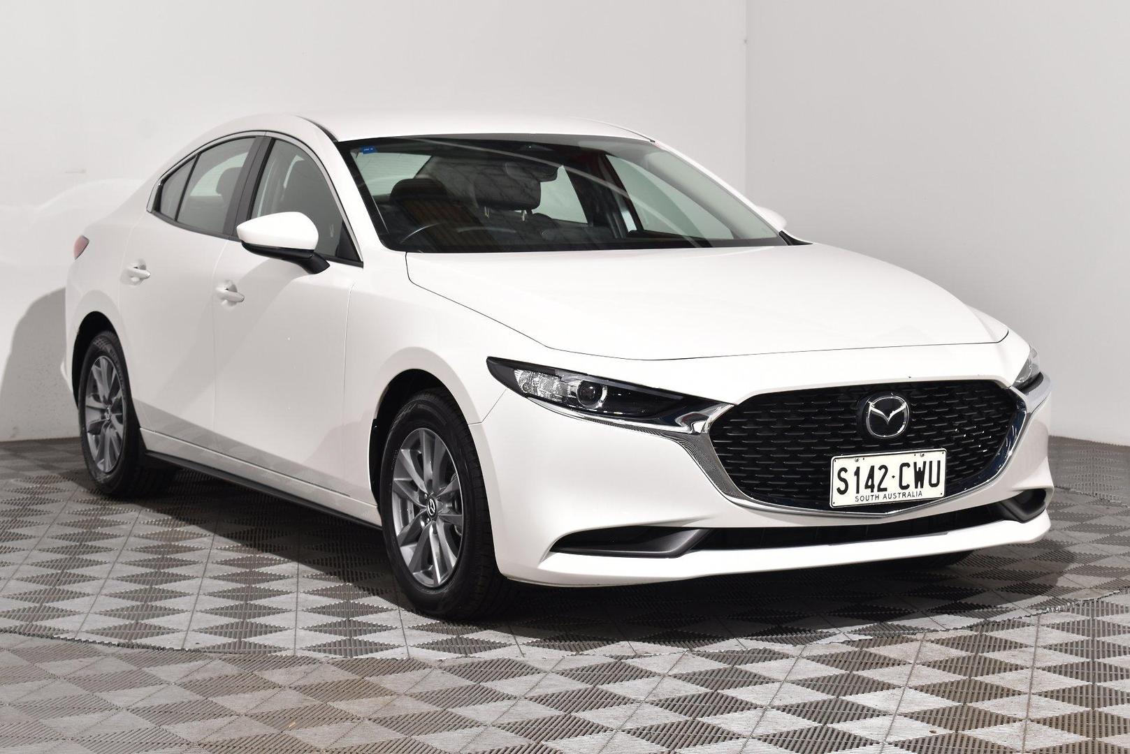 2024 Mazda 3 G20 Pure — photo 1
