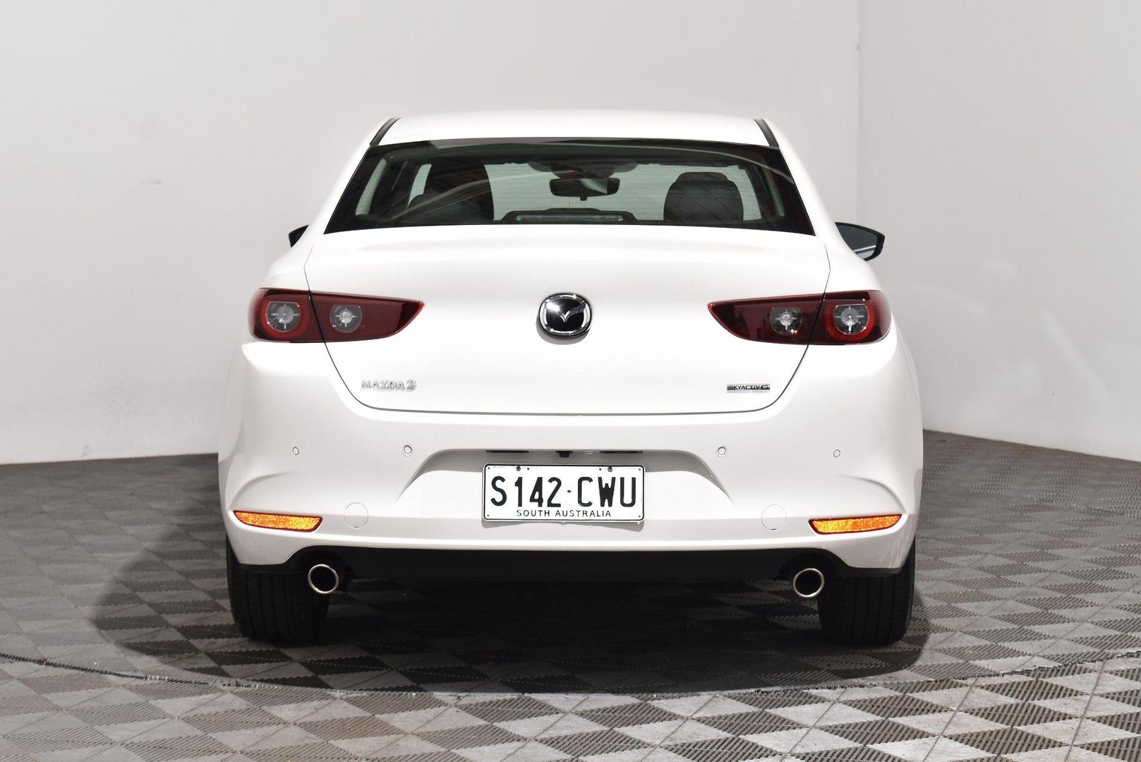 2024 Mazda 3 G20 Pure — photo 4
